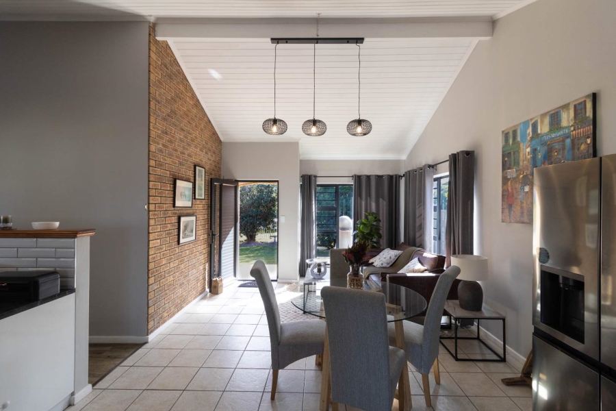 4 Bedroom Property for Sale in Sandbaai Western Cape